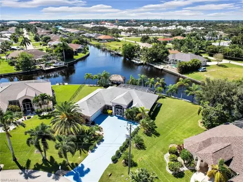 1800 SE 21st St, Cape Coral, FL 33990