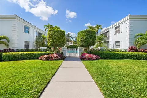 360 10th Ave S #B200, Naples, FL 34102