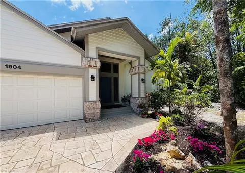 1904 Timberline Dr, Naples, FL 34109