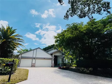 1904 Timberline Dr, Naples, FL 34109 photo 2