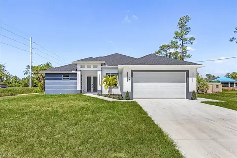 101 Bruce Ave N, Lehigh Acres, FL 33971