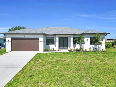 24 NW 21st Ave, Cape Coral, FL 33993