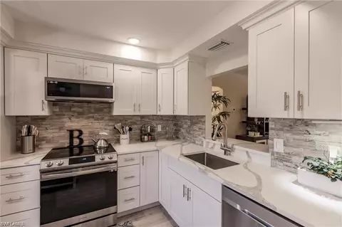 7098 Nantucket Cir #7, North Fort Myers, FL 33917