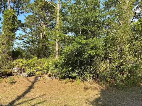 637 Crossarm Ave S, Lehigh Acres, FL 33974