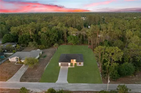 818 Canton Ave, Lehigh Acres, FL 33972