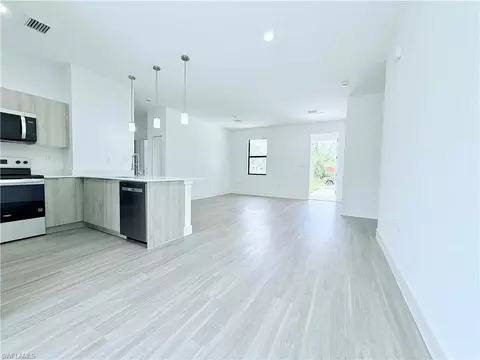 2029 Jeronimo Rd, Labelle, FL 33935 photo 4