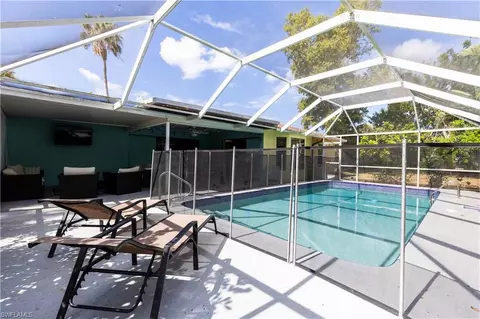 1209 SW 36th Ter, Cape Coral, FL 33914