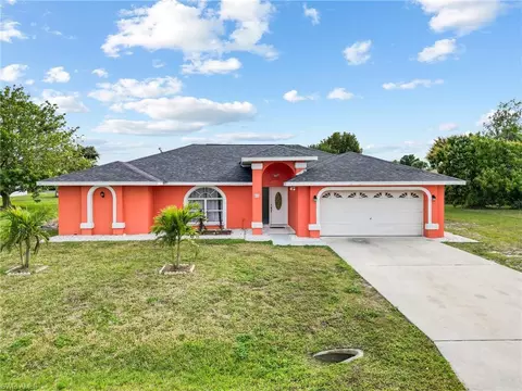 608 Lhommedieu St, Lehigh Acres, FL 33936