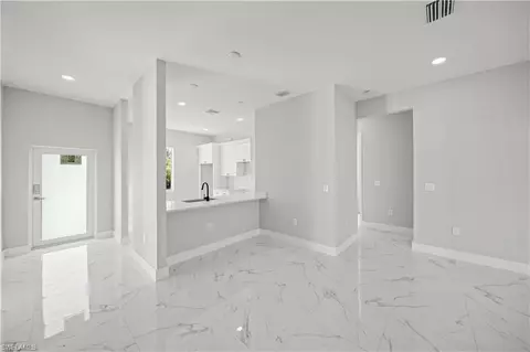 836 Clow St E, Lehigh Acres, FL 33974