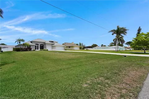 20620 Park Pl, Estero, FL 33928 photo 5