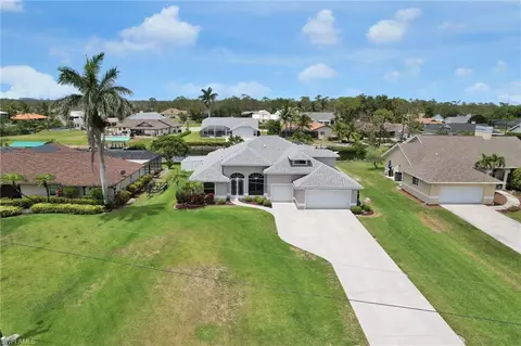 20620 Park Pl, Estero, FL 33928 photo 2