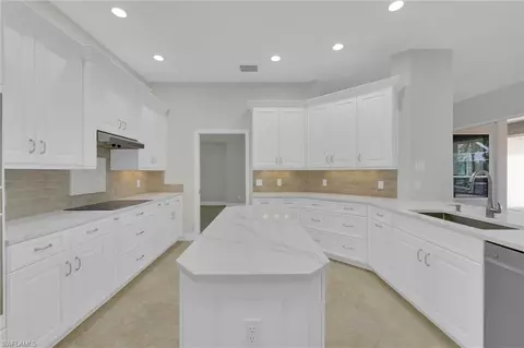 20620 Park Pl, Estero, FL 33928 photo 11