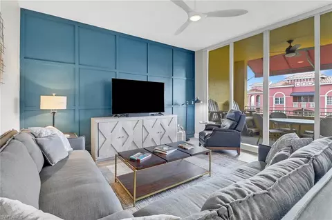 410 Bayfront Pl #2503, Naples, FL 34102