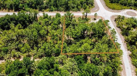Hampshire Cir, North Port, FL 34236