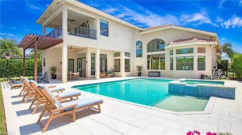 2954 Cinnamon Bay Cir, Naples, FL 34119