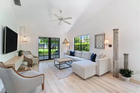 6658 Tannin Ln #B, Naples, FL 34109