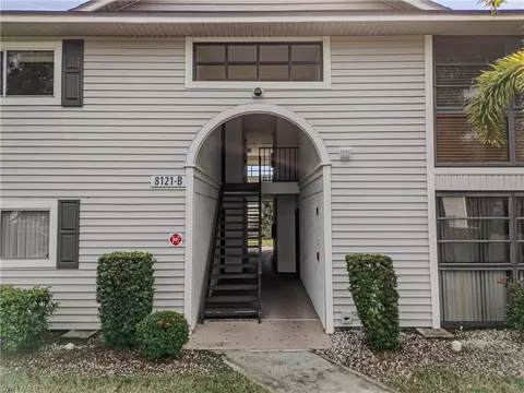8121 S Woods Cir #13, Fort Myers, FL 33919