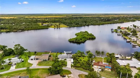 14550 Riverside Dr, Fort Myers, FL 33905