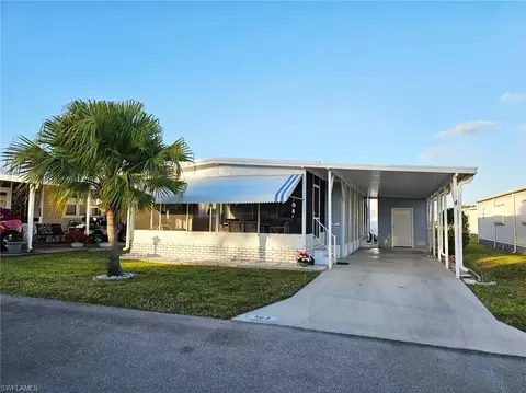 102 Poinsettia Dr, Fort Myers, FL 33905