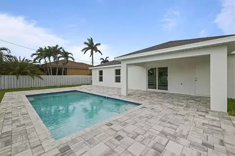 1016 NW 14th Ter, Cape Coral, FL 33993