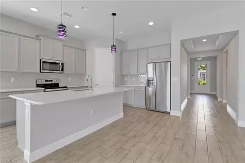 Entry Way - 3307 Pilot Cir, Naples, FL 34120 photo 1 of 3