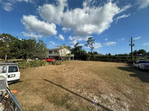 8188 Matanzas Rd, Fort Myers, FL 33067