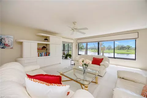 622 Wildwood Ln, Naples, FL 34105