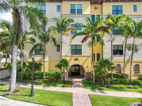 2745 Tiburon Blvd E #102, Naples, FL 34109