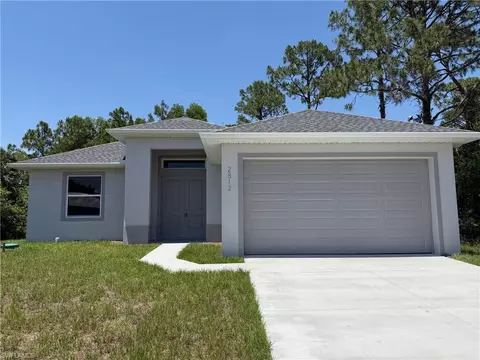 2812 10 St W, Lehigh Acres, FL 33971