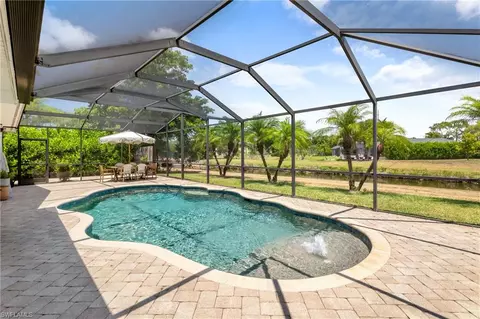 109 Doral Cir, Naples, FL 34113