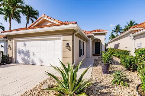4704 Rio Poco Ct, Naples, FL 34109