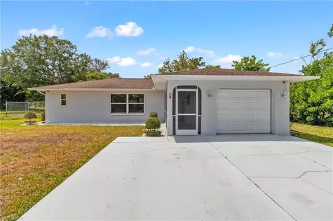 2502 E 5th St, Lehigh Acres, FL 33936