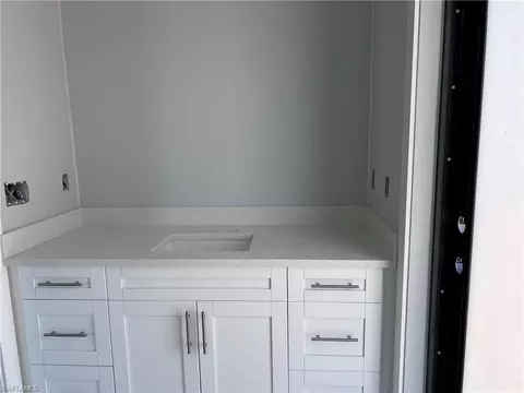 Bath - 4891 20th St NE, Naples, FL 34120 photo 5 of 6