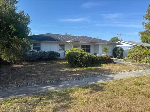 941 Jasmine St, North Fort Myers, FL 33903