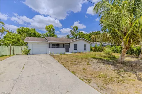 5419 19th Pl SW, Naples, FL 34116