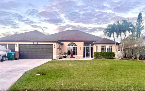 3742 SE 3rd Pl, Cape Coral, FL 33904