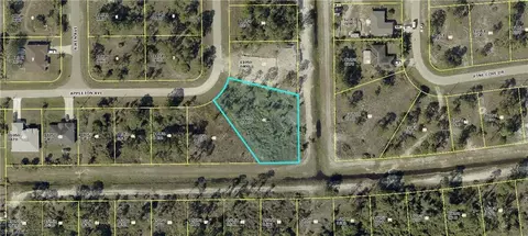 825 Appleton Ave, Lehigh Acres, FL 33974