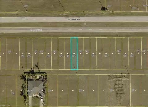 2048 Diplomat Pkwy E, Cape Coral, FL 33909