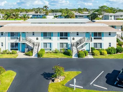255 Palm Dr #255-2, Naples, FL 34112