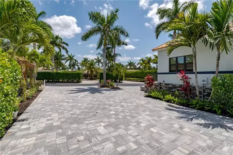 13613 Snapper Ln, Naples, FL 34114 photo 23