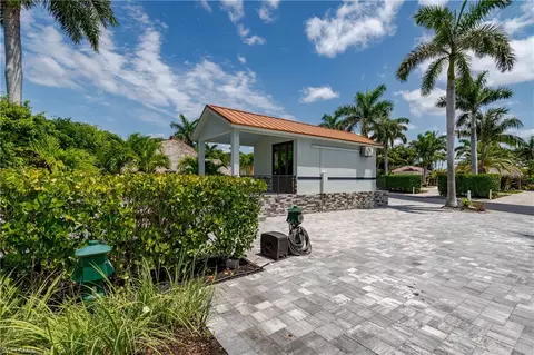 13613 Snapper Ln, Naples, FL 34114 photo 2