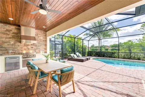 28135 Foxrock Ct, Bonita Springs, FL 34135