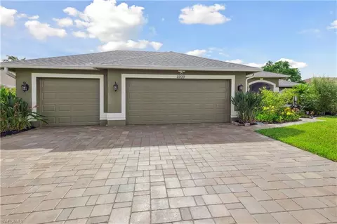 2209 SW 15th Pl, Cape Coral, FL 33991