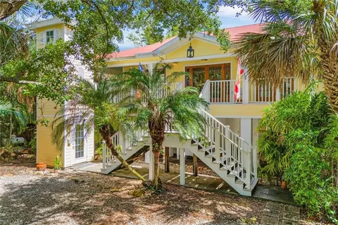 2779 Becca Ave, Naples, FL 34112