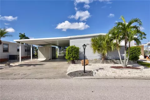 208 Nicklaus Blvd, North Fort Myers, FL 33903
