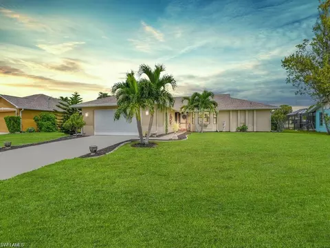 1105 SE 22nd St, Cape Coral, FL 33990