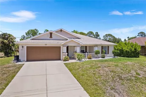 1061 Lilac St E, Lehigh Acres, FL 33974
