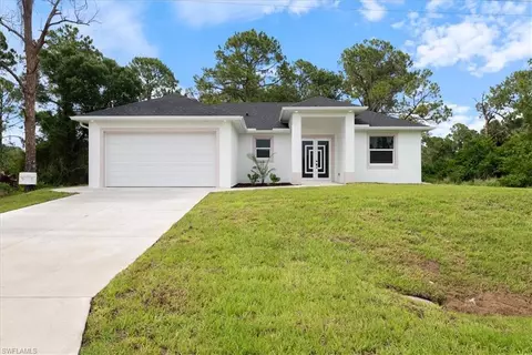 2916 15th St W, Lehigh Acres, FL 33971