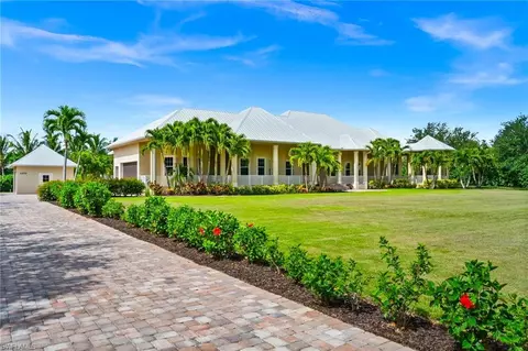 3270 Collingtree Ct, Naples, FL 34105 photo 5