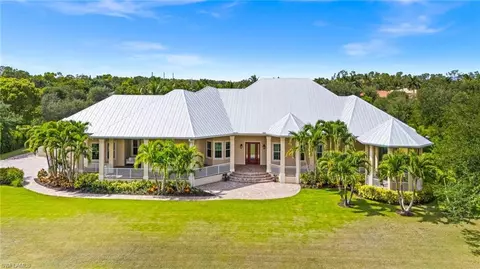3270 Collingtree Ct, Naples, FL 34105